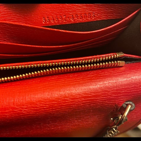 Gucci Wallet on a Chain - Picture 2 of 15